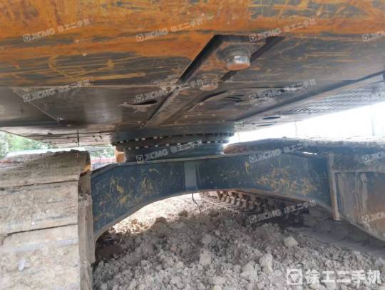 徐工XE215DA履带式挖掘机