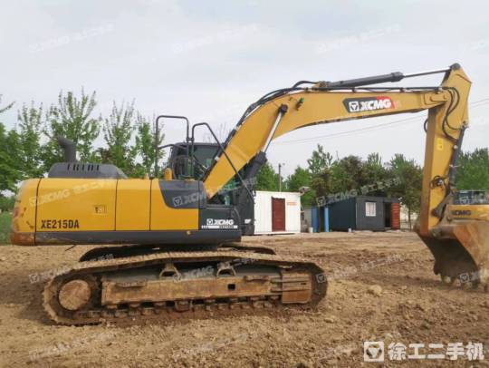 徐工XE215DA履带式挖掘机