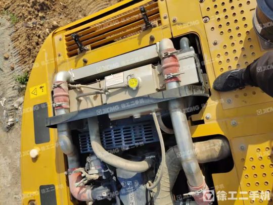 徐工XE200DA履带式挖掘机