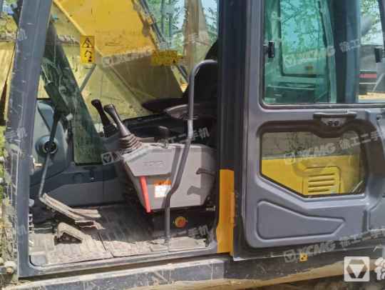 徐工XE200DA履带式挖掘机