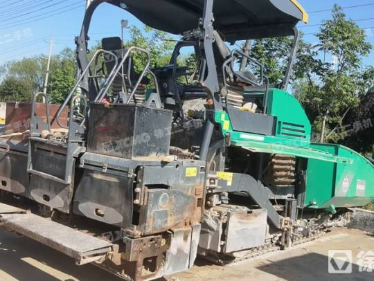 徐工RP903摊铺机