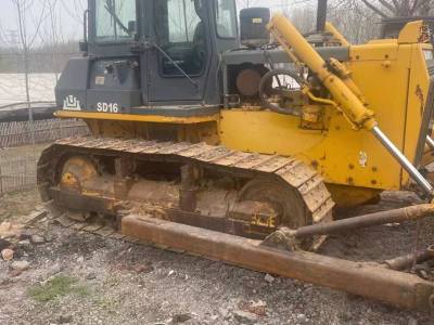 山推SD16推土机
