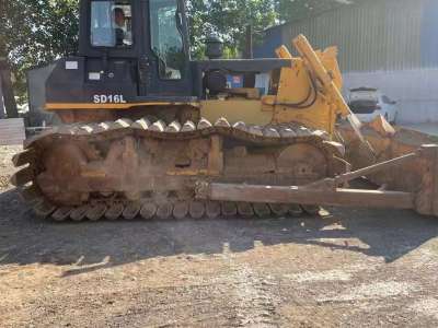 山推SD16L推土机
