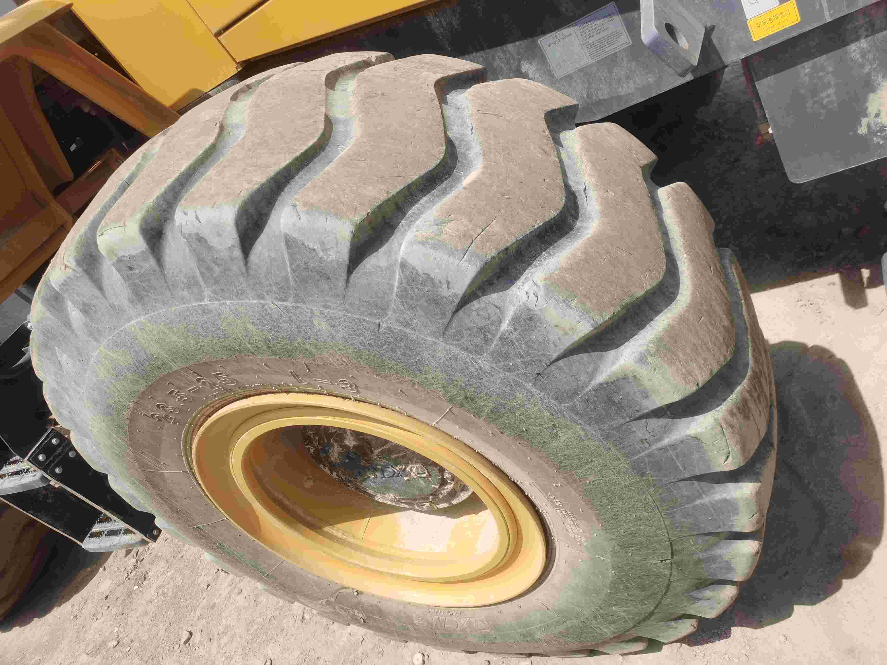 徐工LW500HV轮式装载机