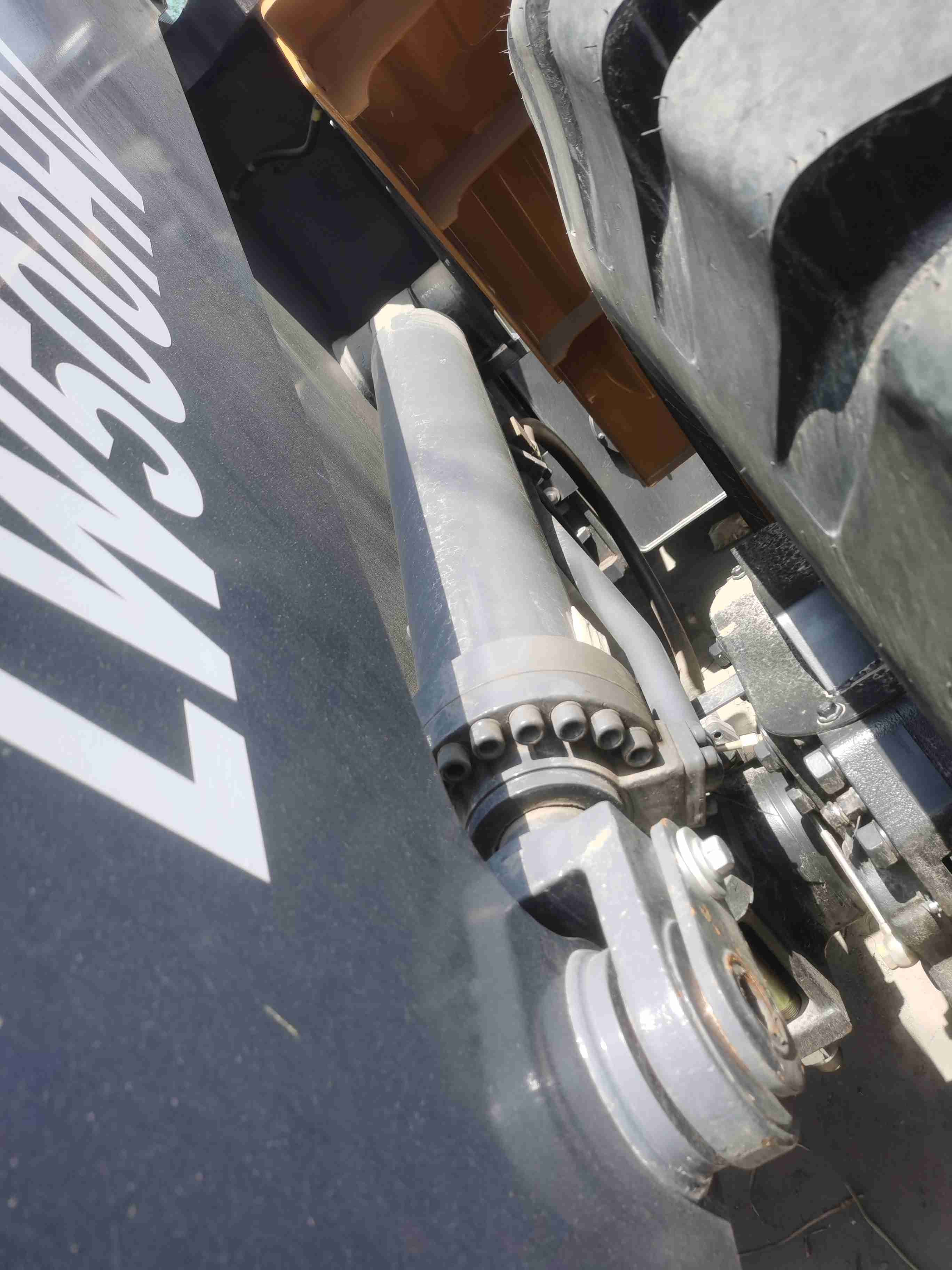 徐工LW500HV轮式装载机