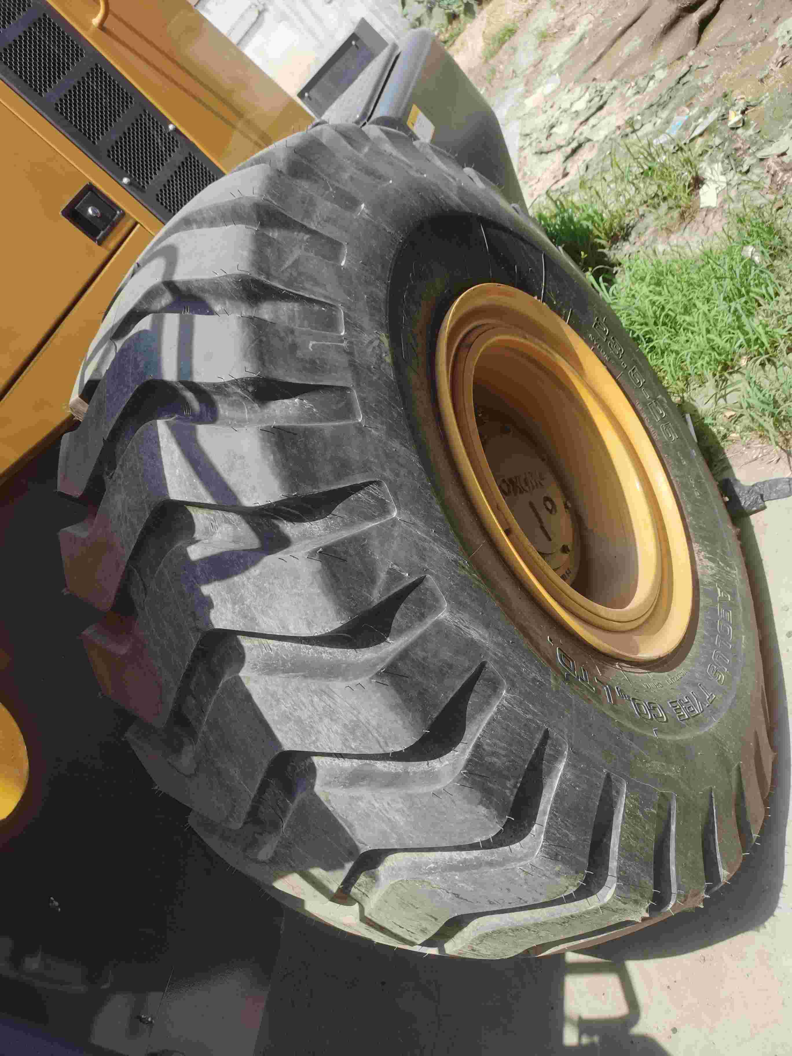 徐工LW500HV轮式装载机