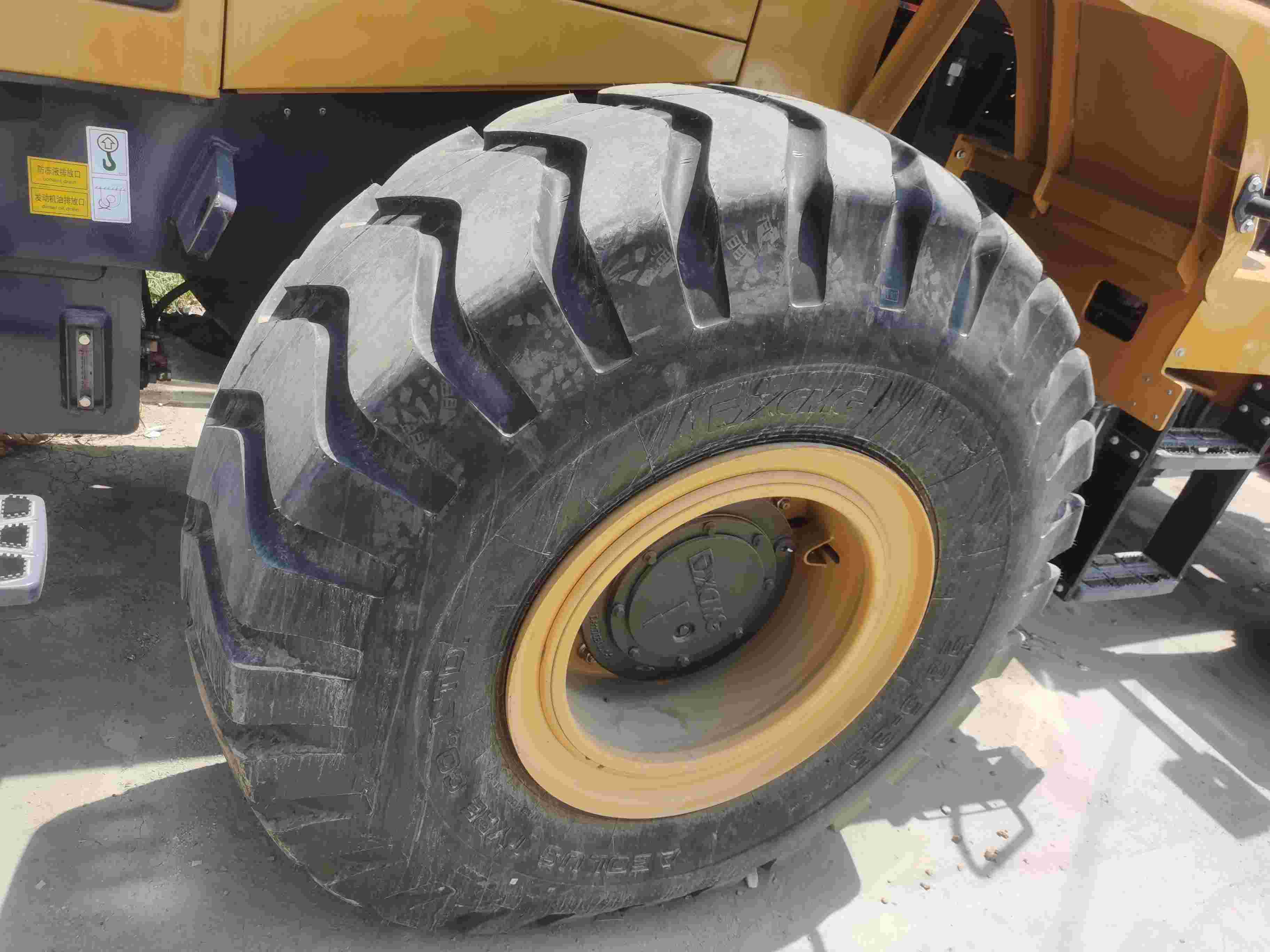 徐工LW500HV轮式装载机