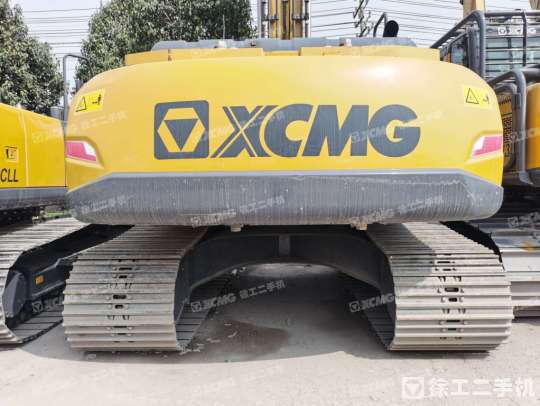 徐工XE215D履帶式挖掘機