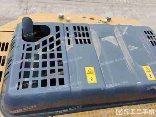 徐工XE215D履帶式挖掘機