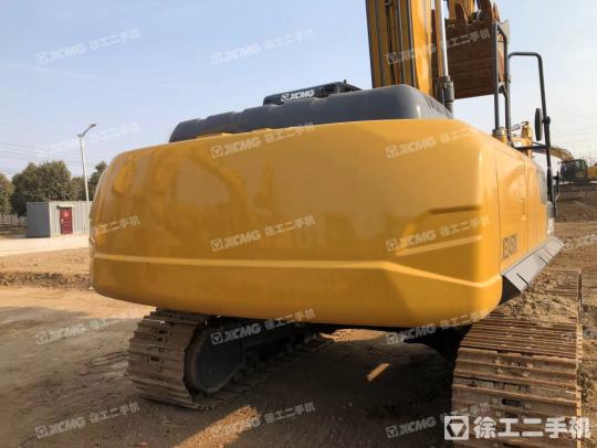 徐工XE245DK履带式挖掘机