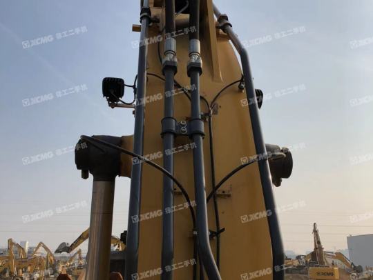 徐工XE245DK履带式挖掘机