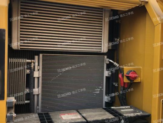 徐工XE245DK履带式挖掘机