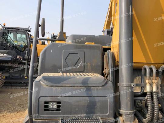 徐工XE245DK履带式挖掘机