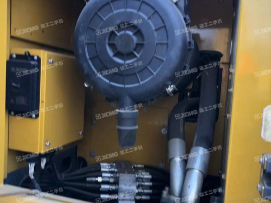 徐工XE245DK履带式挖掘机