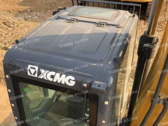 徐工XE245DK履带式挖掘机