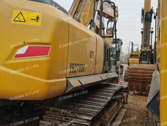 徐工XE270DK履带式挖掘机