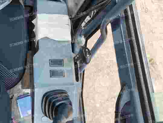 徐工XE270DK履带式挖掘机