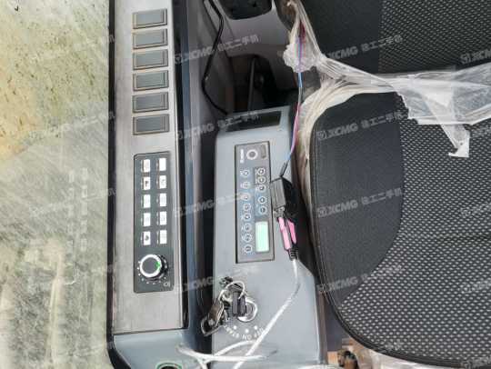 徐工XE270DK履带式挖掘机