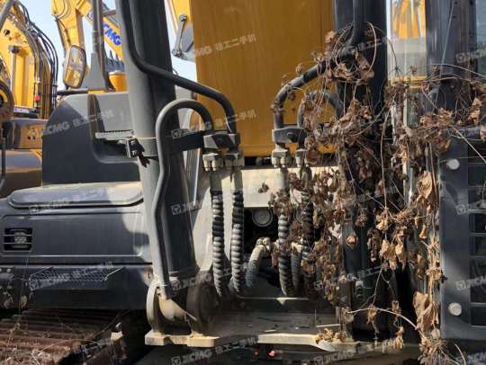 徐工XE335DK履带式挖掘机