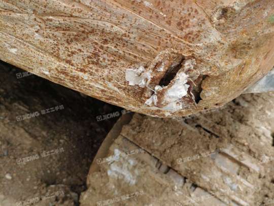 徐工XE335DK履带式挖掘机