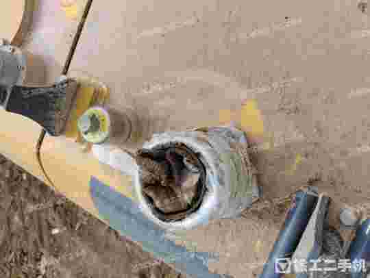 徐工XE335DK履带式挖掘机