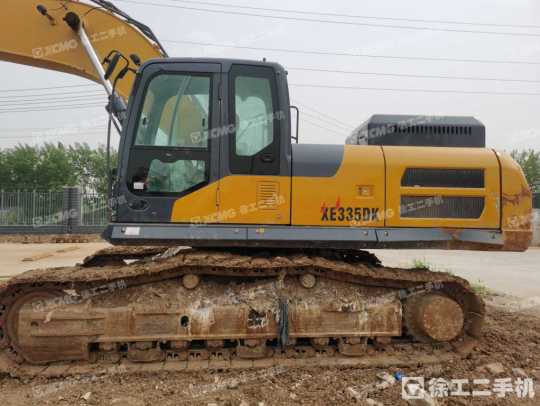 徐工XE335DK履带式挖掘机