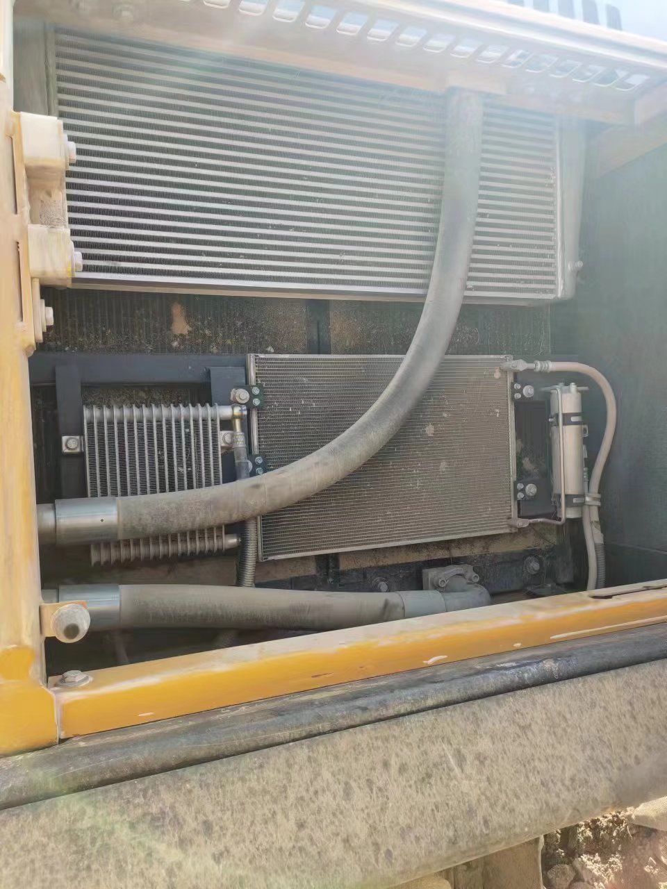 徐工XE380DK履帶式挖掘機