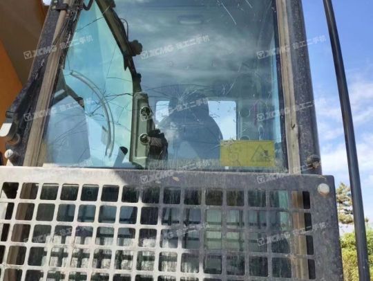 徐工XE380DK履带式挖掘机