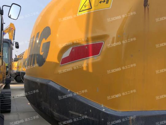 徐工XE400DK履带式挖掘机