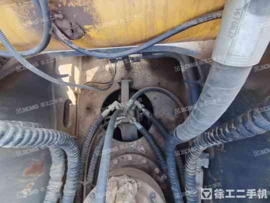 徐工XE400DK履带式挖掘机