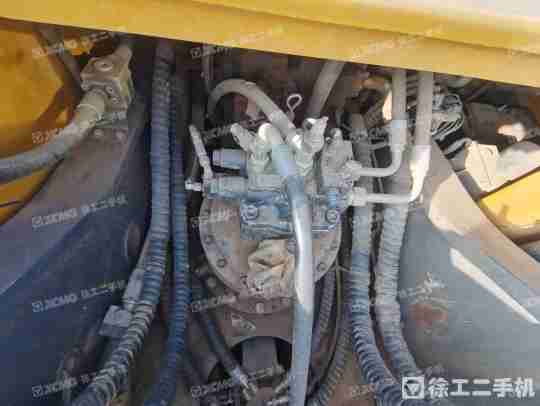 徐工XE400DK履带式挖掘机