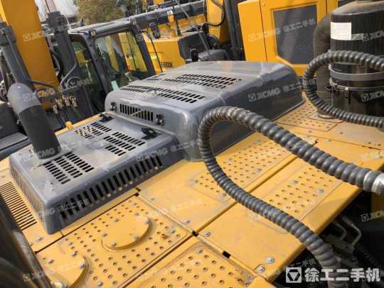 徐工XE400DK履带式挖掘机