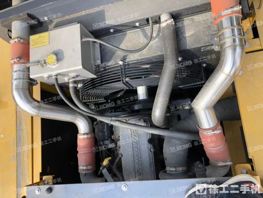 徐工XE400DK履带式挖掘机