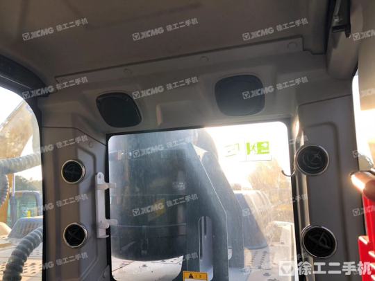 徐工XE400DK履带式挖掘机