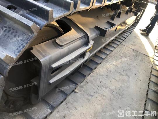 徐工XE400DK履带式挖掘机