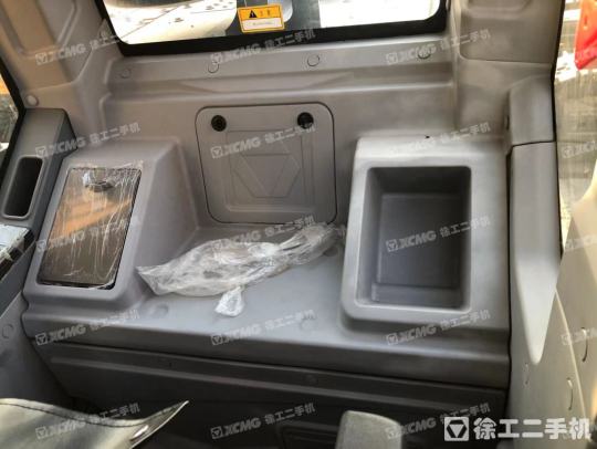 徐工XE400DK履带式挖掘机