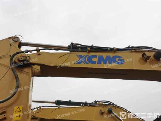 徐工XE470D履带式挖掘机