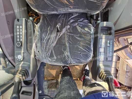 徐工XE490DK履带式挖掘机