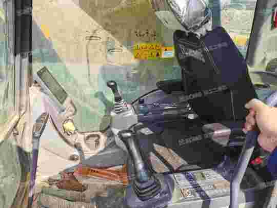 徐工XE490DK履带式挖掘机