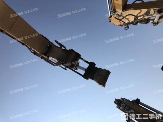 徐工XE550DK履带式挖掘机