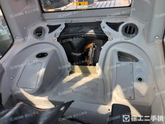 徐工XE550DK履带式挖掘机