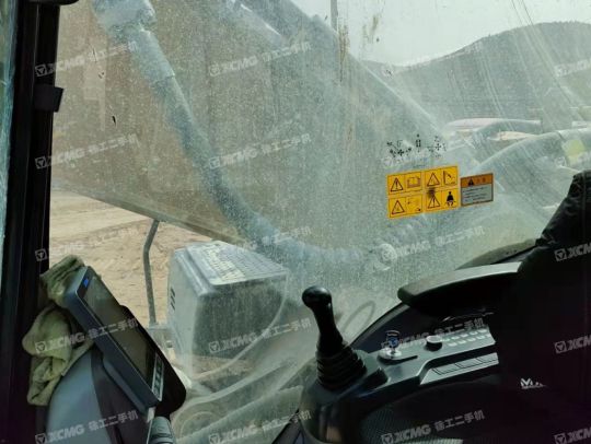 徐工XE550DK履带式挖掘机