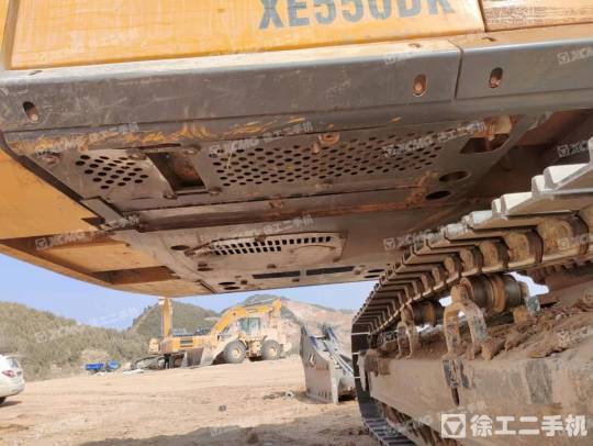 徐工XE550DK履带式挖掘机