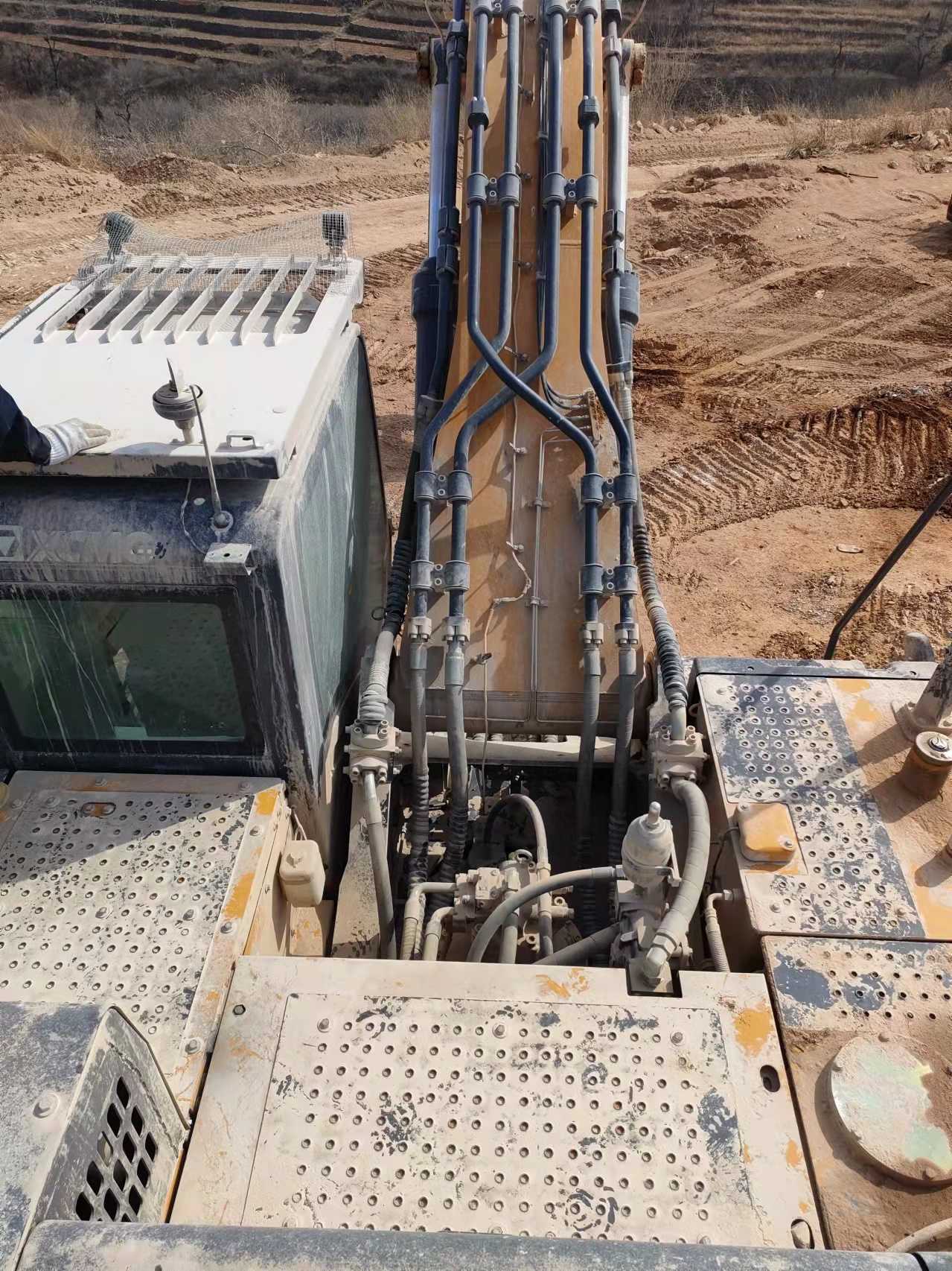 徐工XE550DK履帶式挖掘機