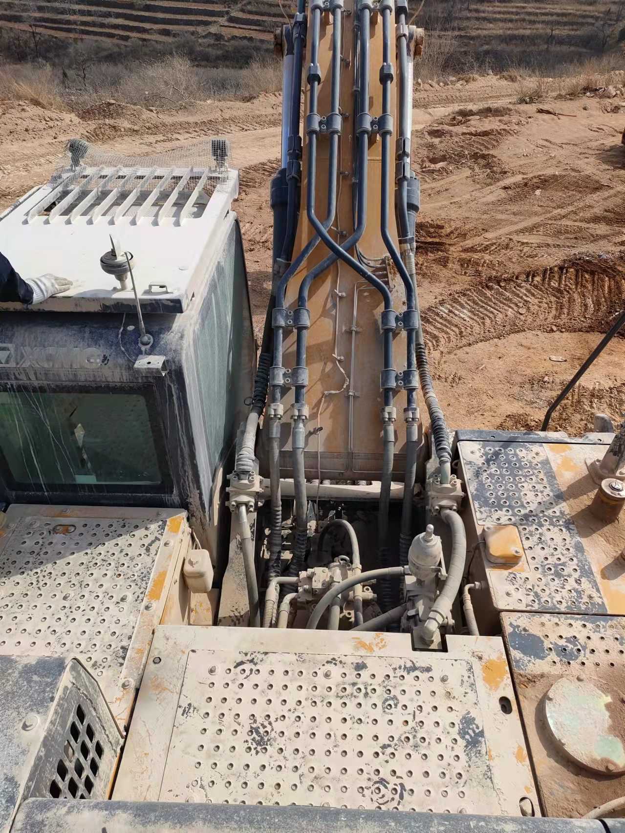 徐工XE550DK履帶式挖掘機