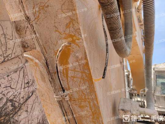 徐工XE550DK履带式挖掘机