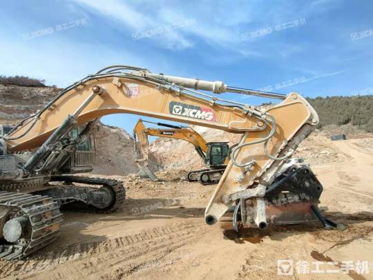 徐工XE550DK履带式挖掘机