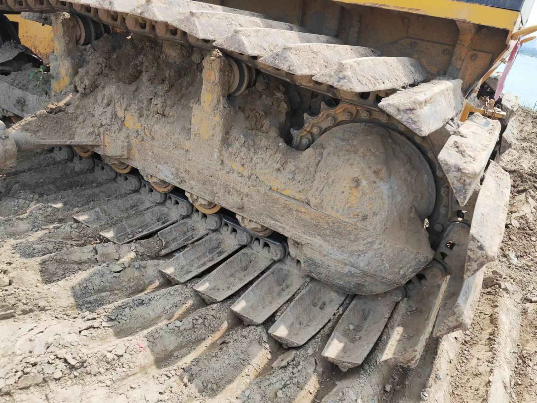 山推SD16L推土机