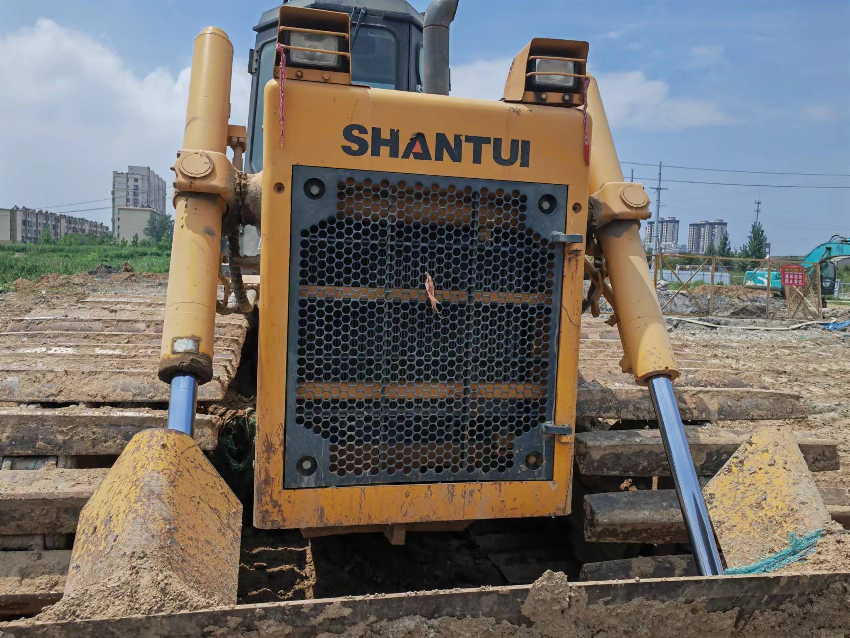 山推SD16L推土机