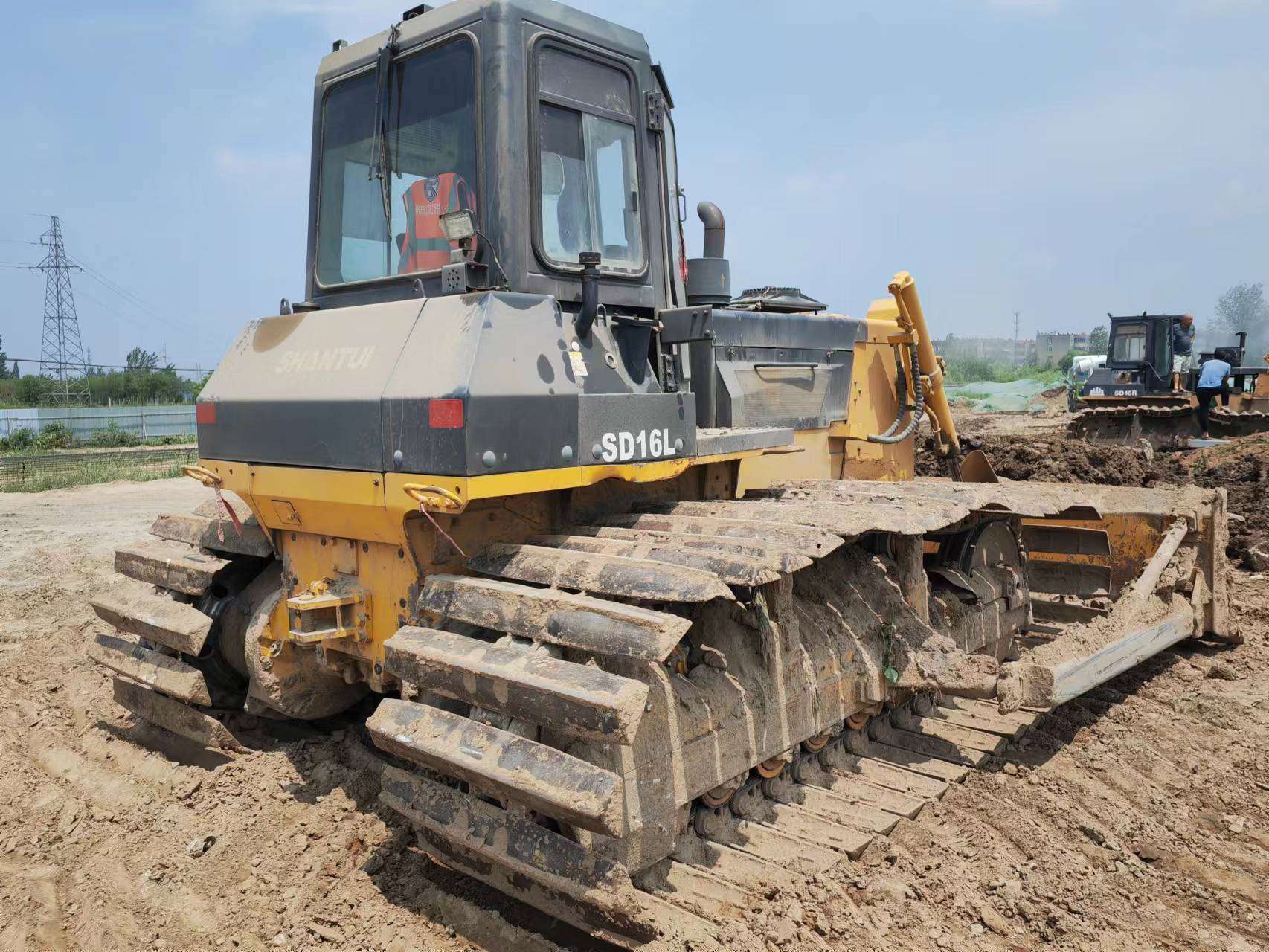 山推SD16L推土机